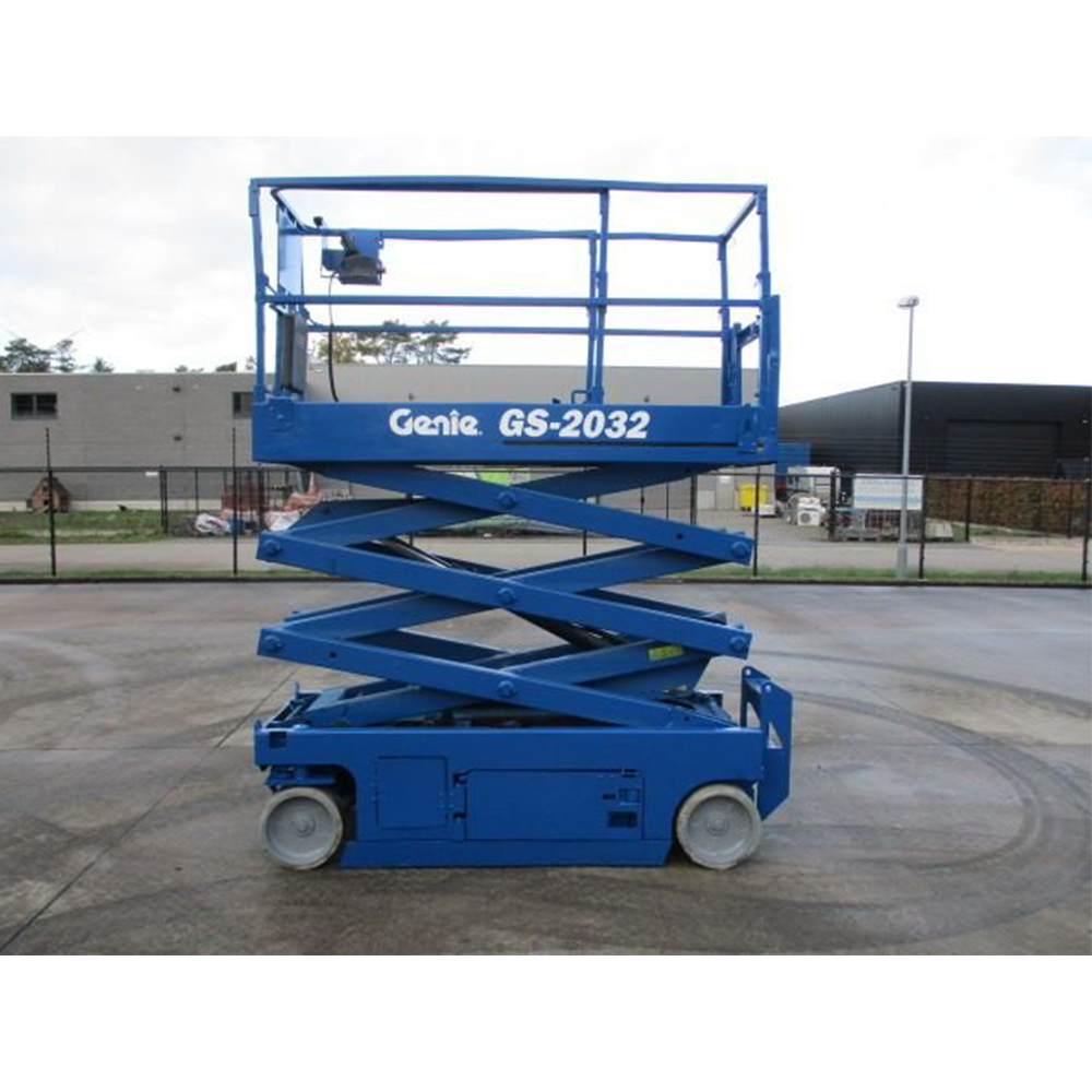 32-2.png Plataforma elevadora de tijera eléctrica Genie GS-2646 (215) - Imagen 1